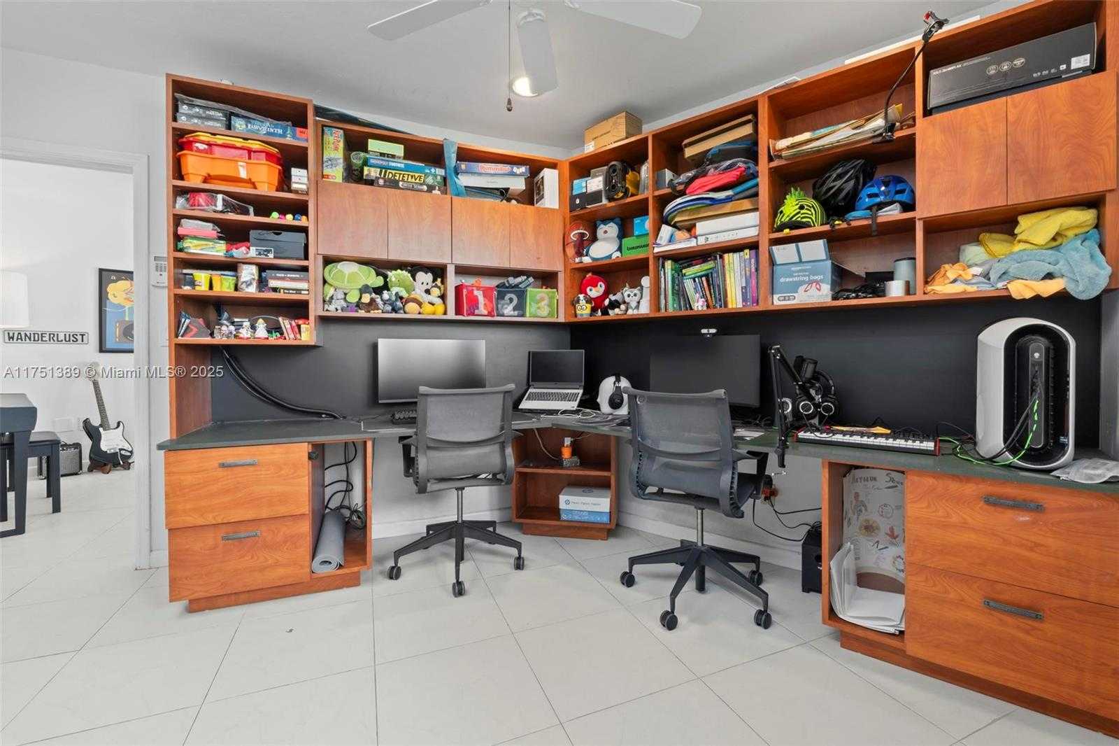 Small Image of 13060 LERIDA ST #13060, Coral Gables Number 28