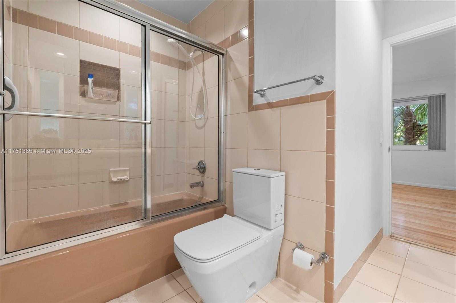 Small Image of 13060 LERIDA ST #13060, Coral Gables Number 32