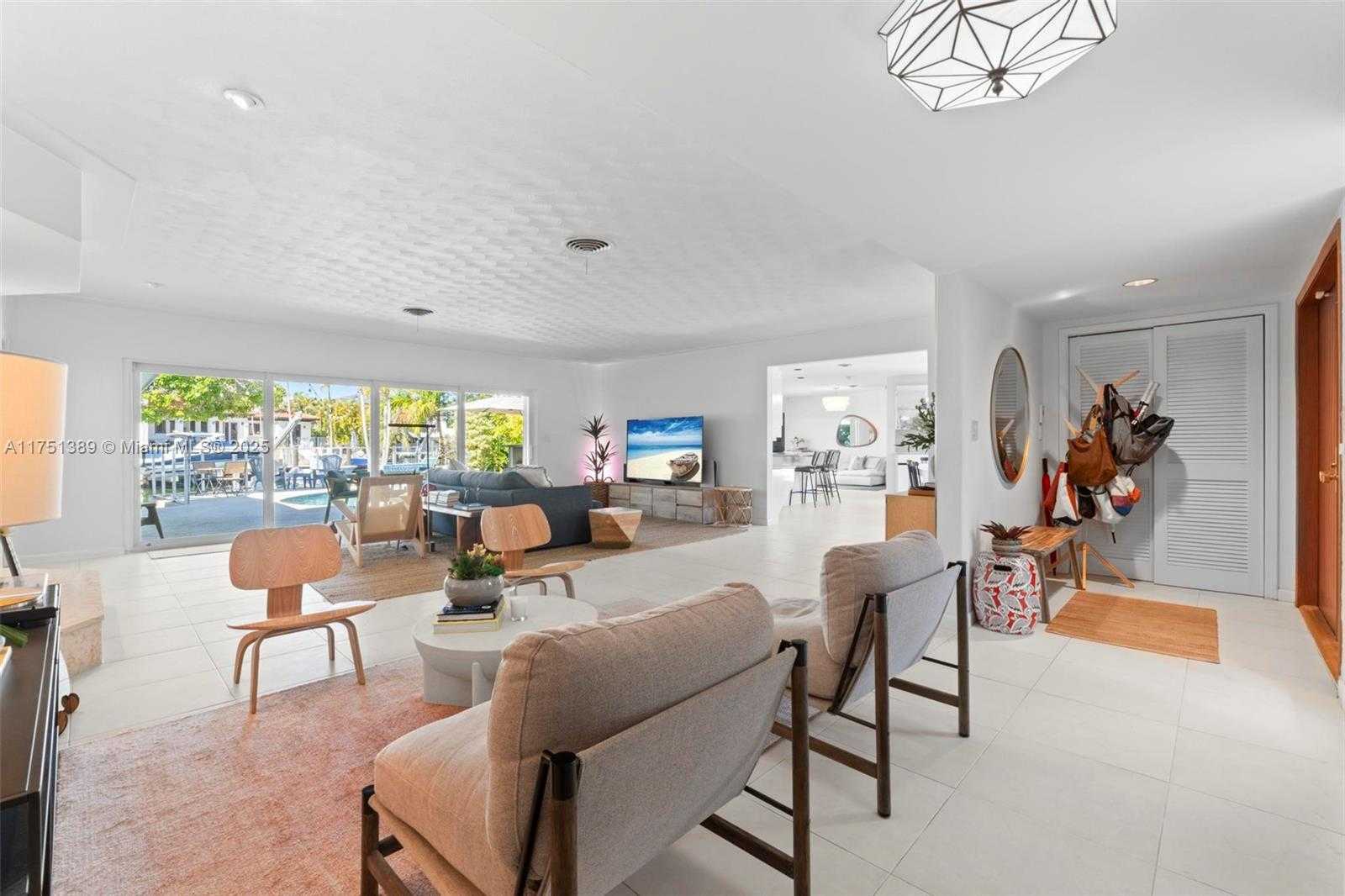 Small Image of 13060 LERIDA ST #13060, Coral Gables Number 4