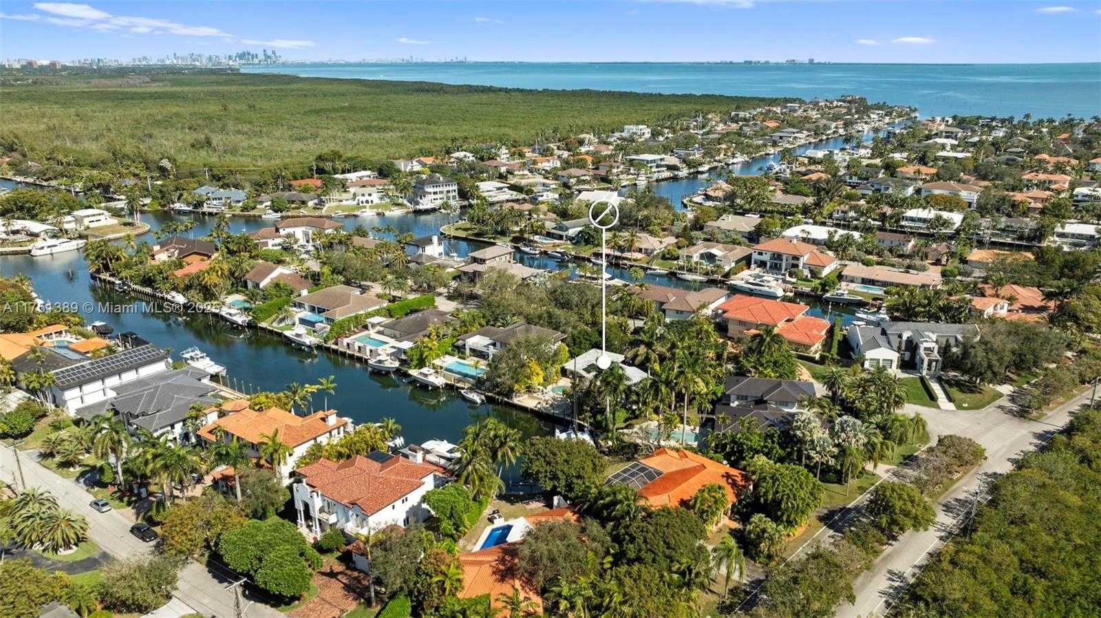 Small Image of 13060 LERIDA ST #13060, Coral Gables Number 51