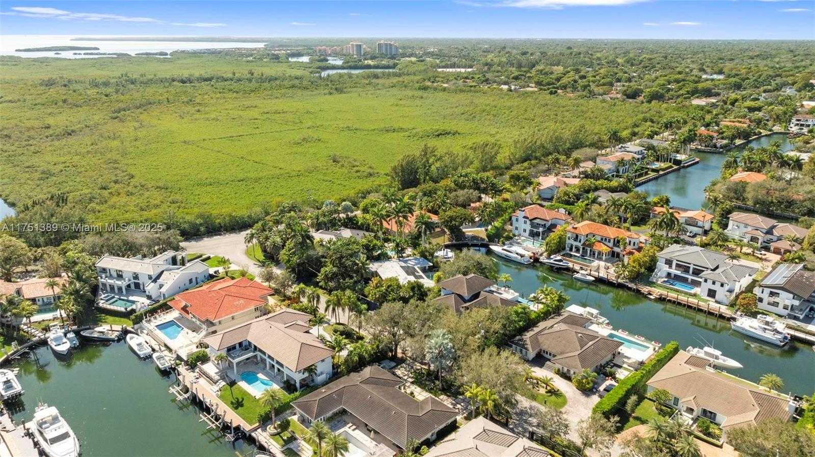Small Image of 13060 LERIDA ST #13060, Coral Gables Number 52