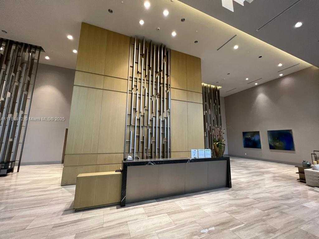 Small Image of 5300 PASEO BLVD #1902, Doral Number 10