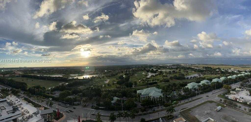 Small Image of 5300 PASEO BLVD #1902, Doral Number 13