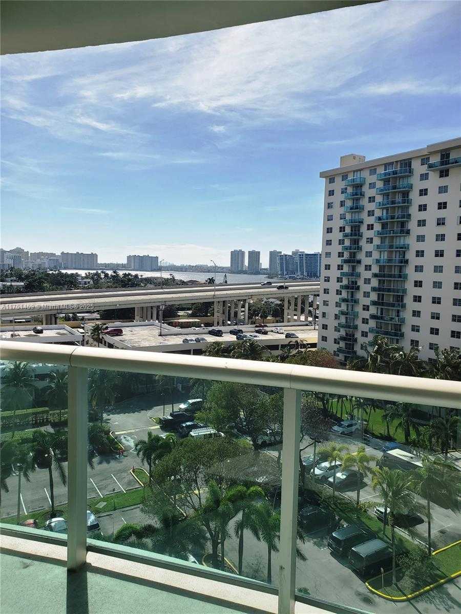 Small Image of 19380 COLLINS AVE #923, Sunny Isles Beach Number 4