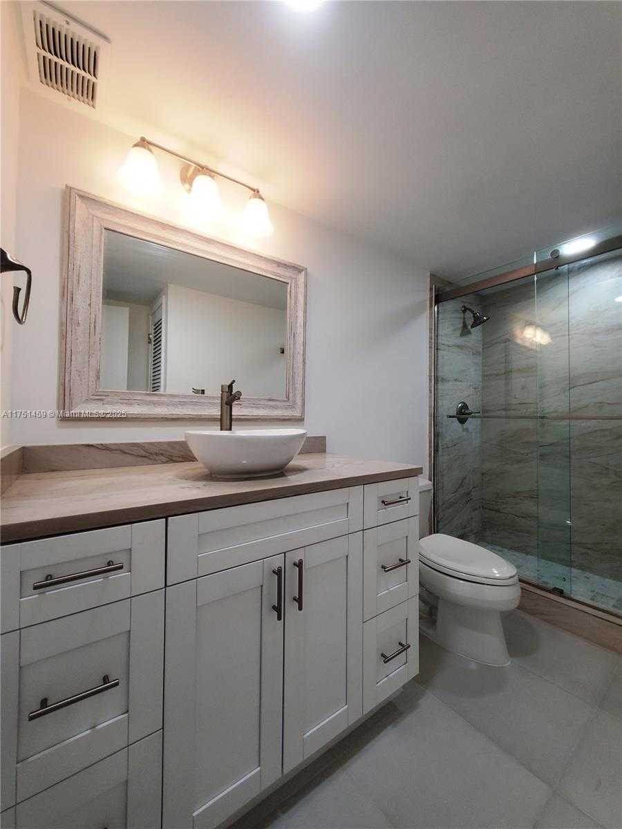 Small Image of 19380 COLLINS AVE #923, Sunny Isles Beach Number 7