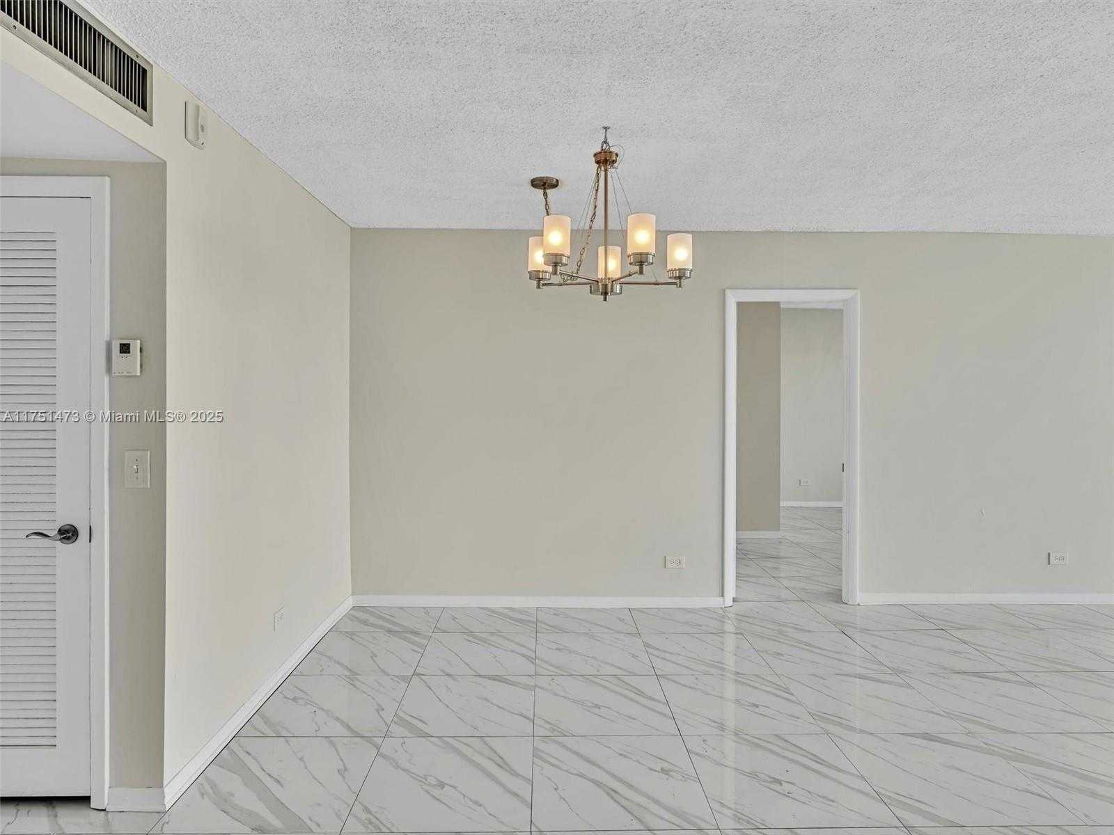 Small Image of 1001 91ST ST #408, Bay Harbor Islands Number 10