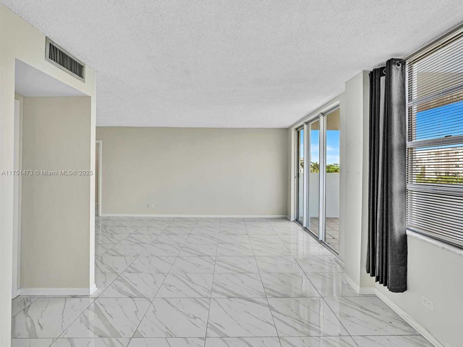 Small Image of 1001 91ST ST #408, Bay Harbor Islands Number 13