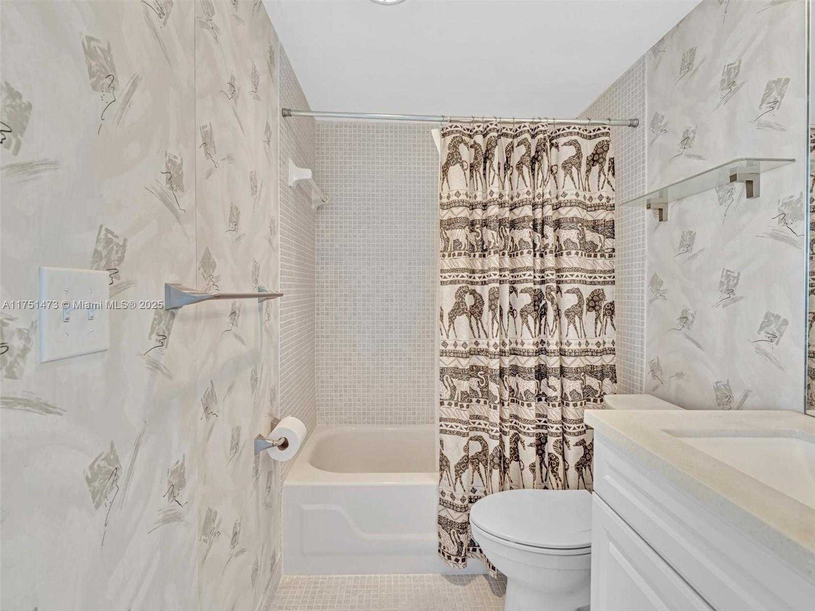 Small Image of 1001 91ST ST #408, Bay Harbor Islands Number 33