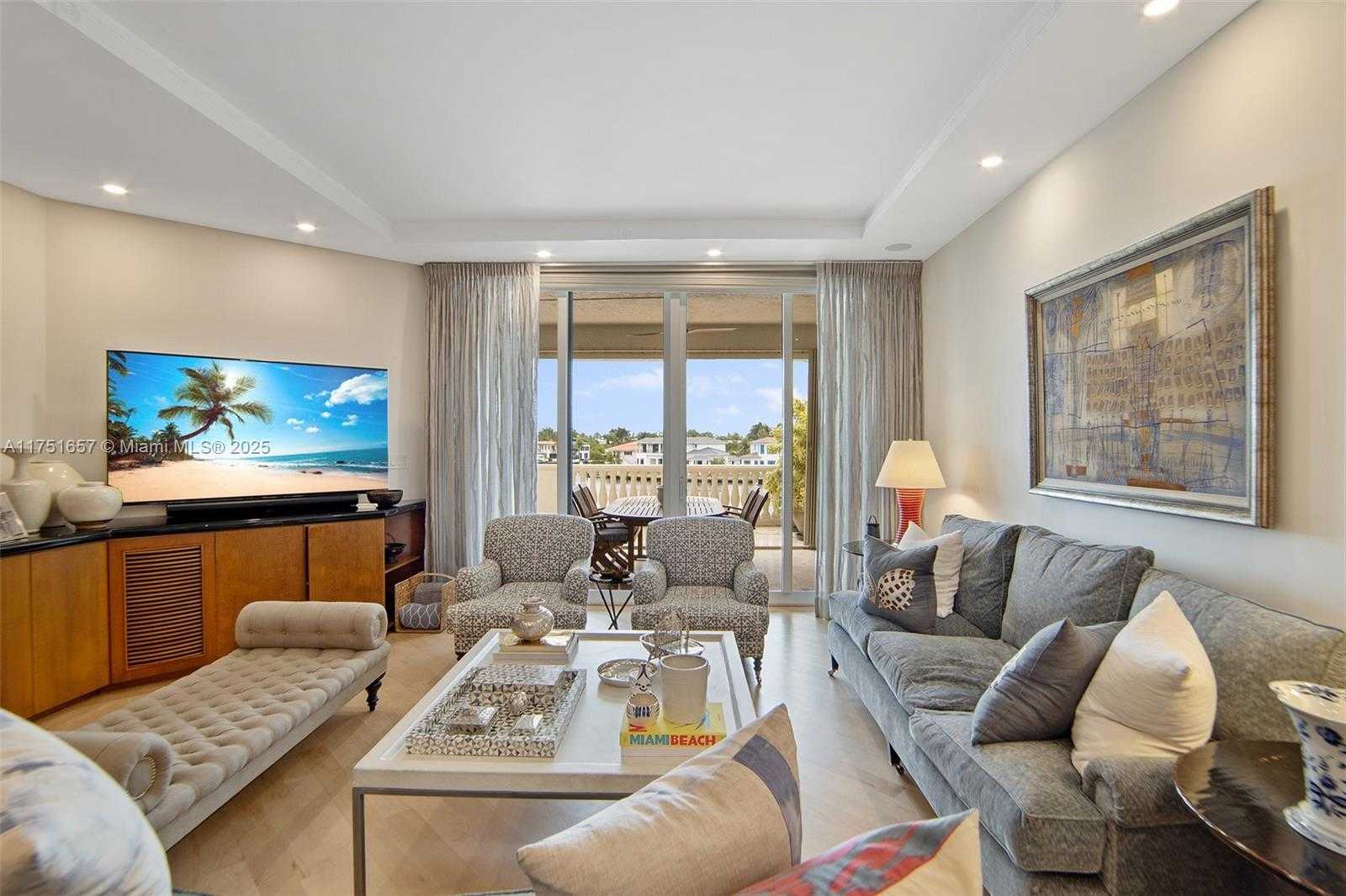 Small Image of 20165 NORTH EAST 39TH PL #303 & 204, Aventura Number 2