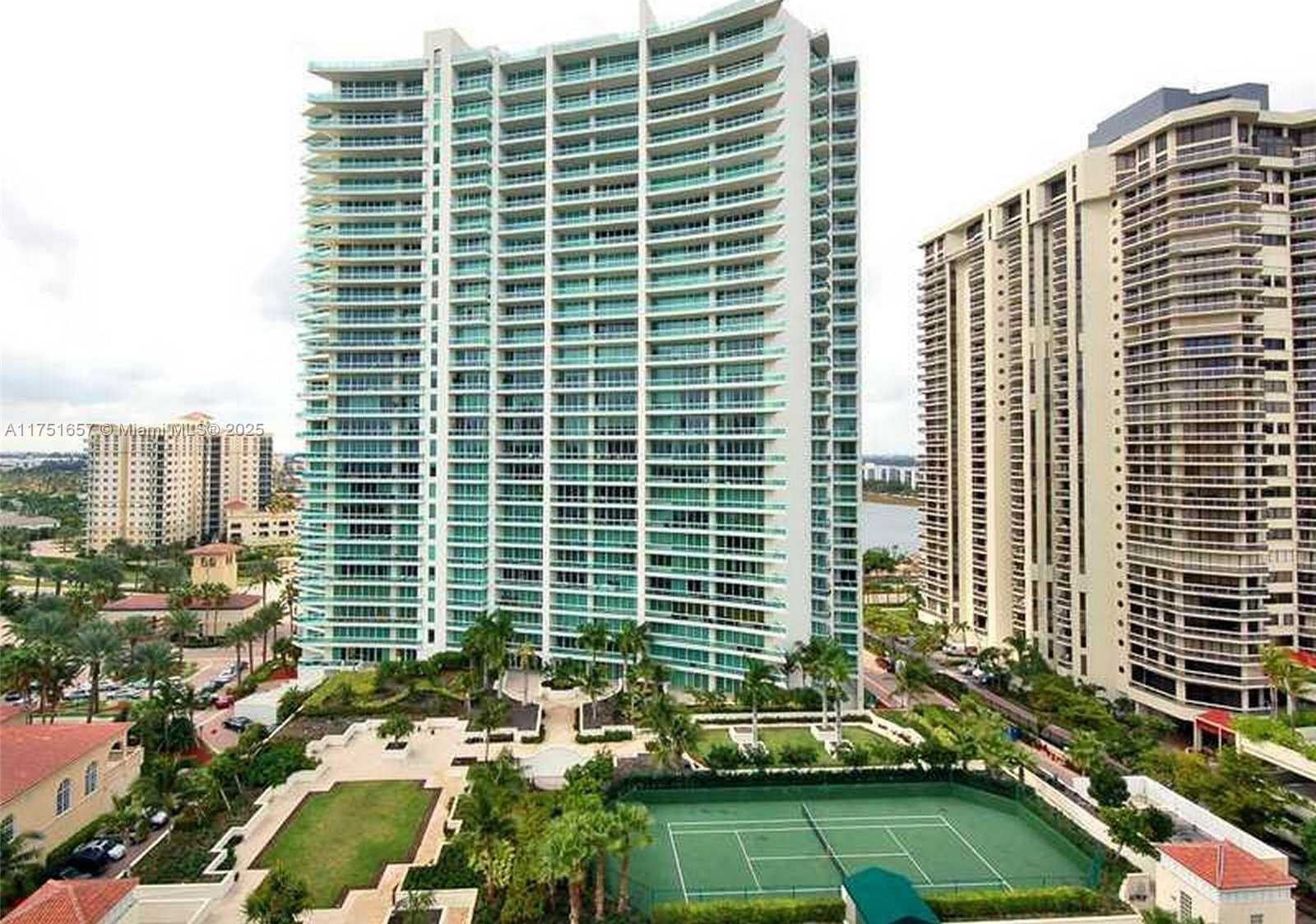 Small Image of 20165 NORTH EAST 39TH PL #303 & 204, Aventura Number 29