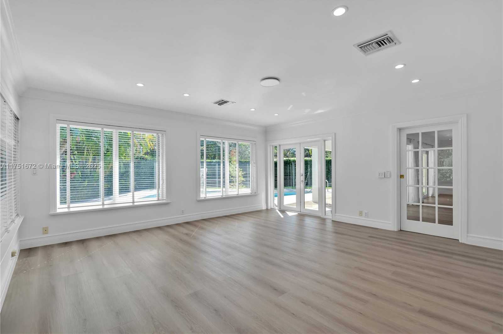 Small Image of 4825 GRANADA BLVD, Coral Gables Number 20