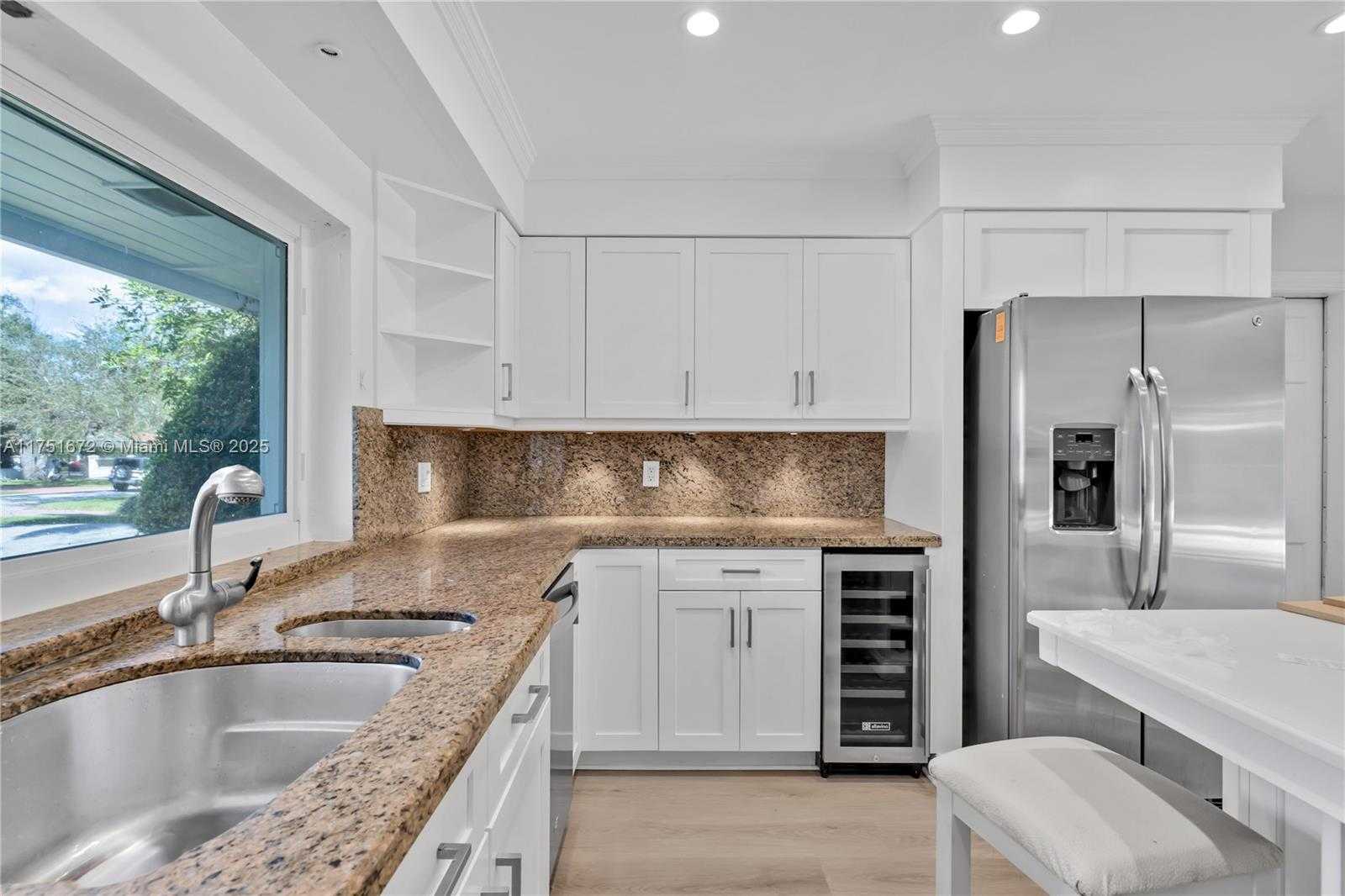 Small Image of 4825 GRANADA BLVD, Coral Gables Number 23
