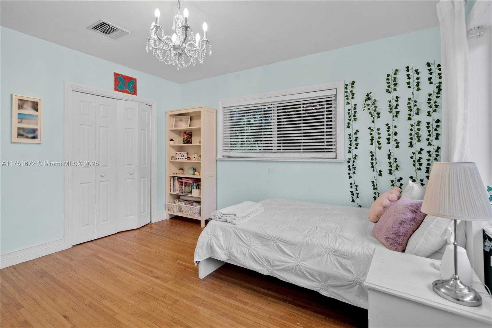 Small Image of 4825 GRANADA BLVD, Coral Gables Number 38