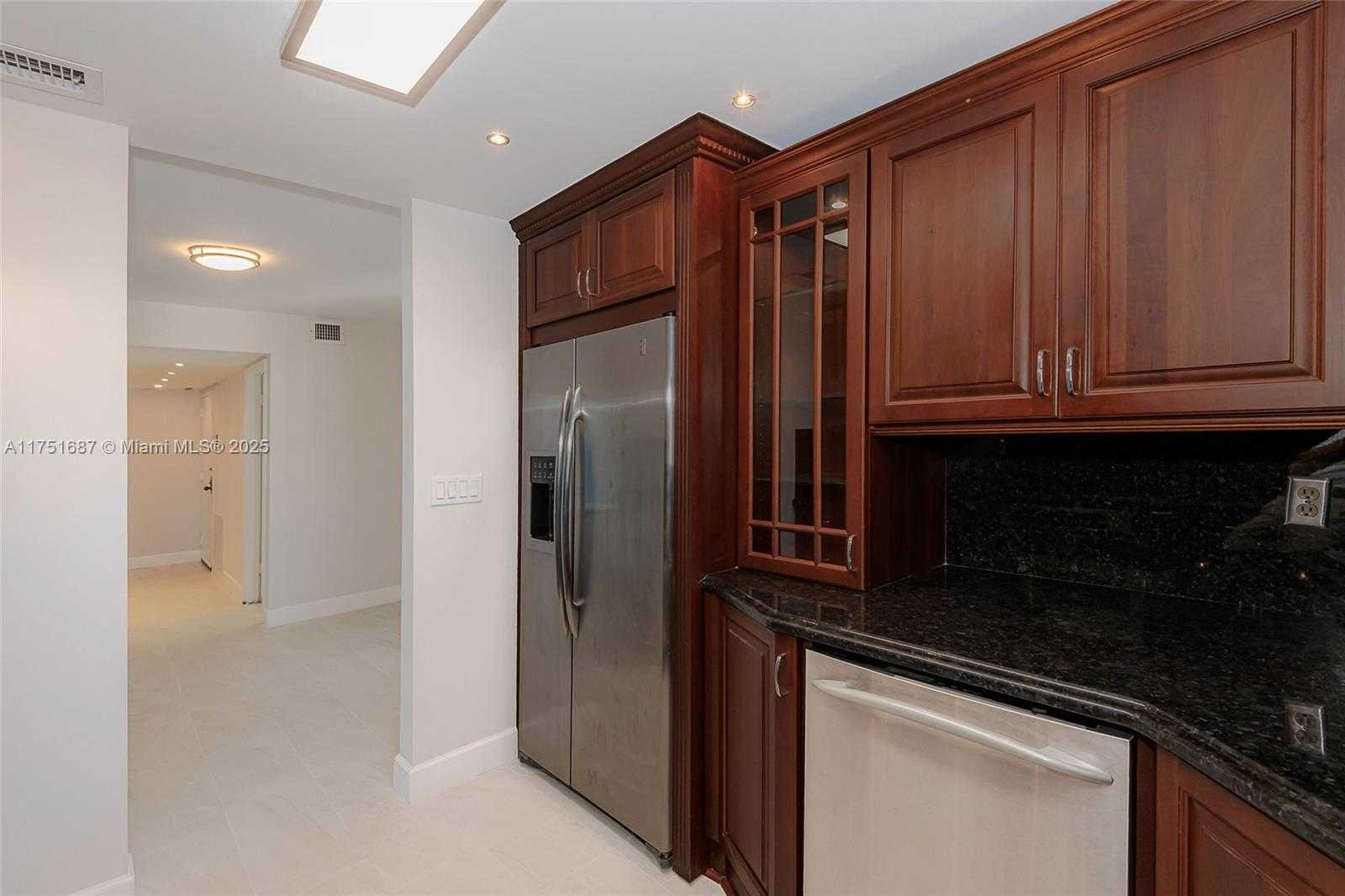 Small Image of 18181 NORTH EAST 31ST CT #2506, Aventura Number 13