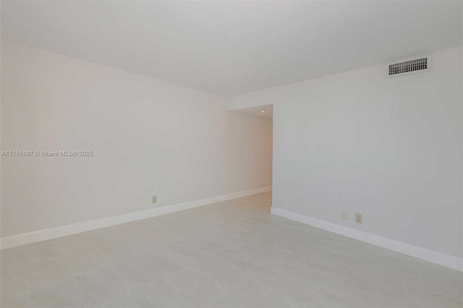 Small Image of 18181 NORTH EAST 31ST CT #2506, Aventura Number 29