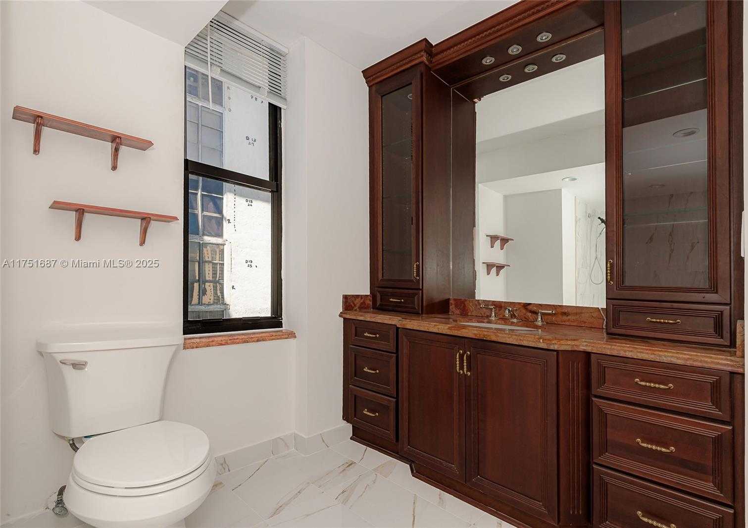 Small Image of 18181 NORTH EAST 31ST CT #2506, Aventura Number 30