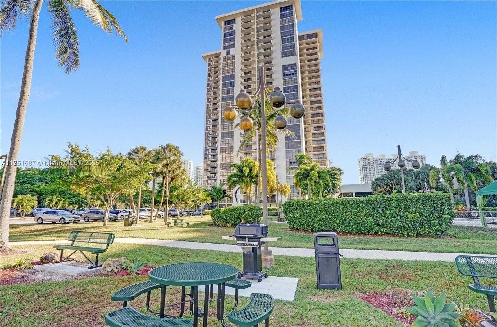 Small Image of 18181 NORTH EAST 31ST CT #2506, Aventura Number 43