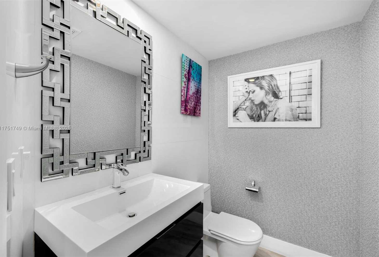 Small Image of 400 ALTON RD #2003, Miami Beach Number 27