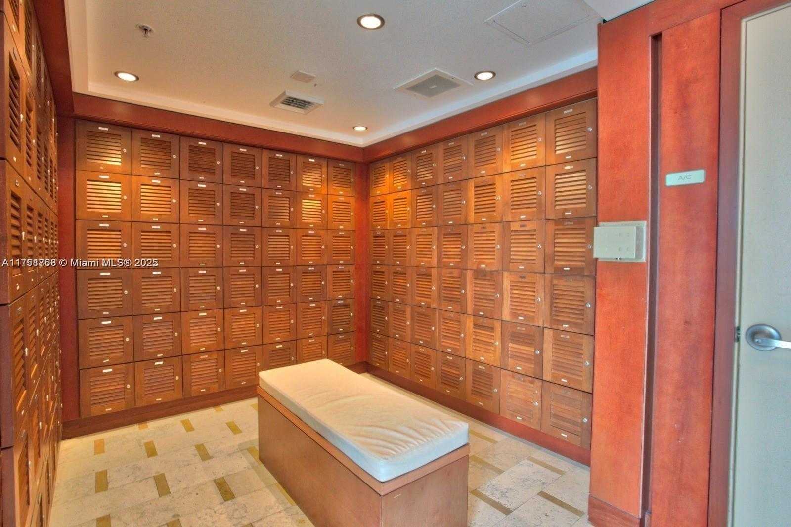 Small Image of 41 SOUTH EAST 5TH ST #2409, Miami Number 19