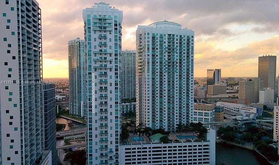 Small Image of 41 SOUTH EAST 5TH ST #2409, Miami Number 25
