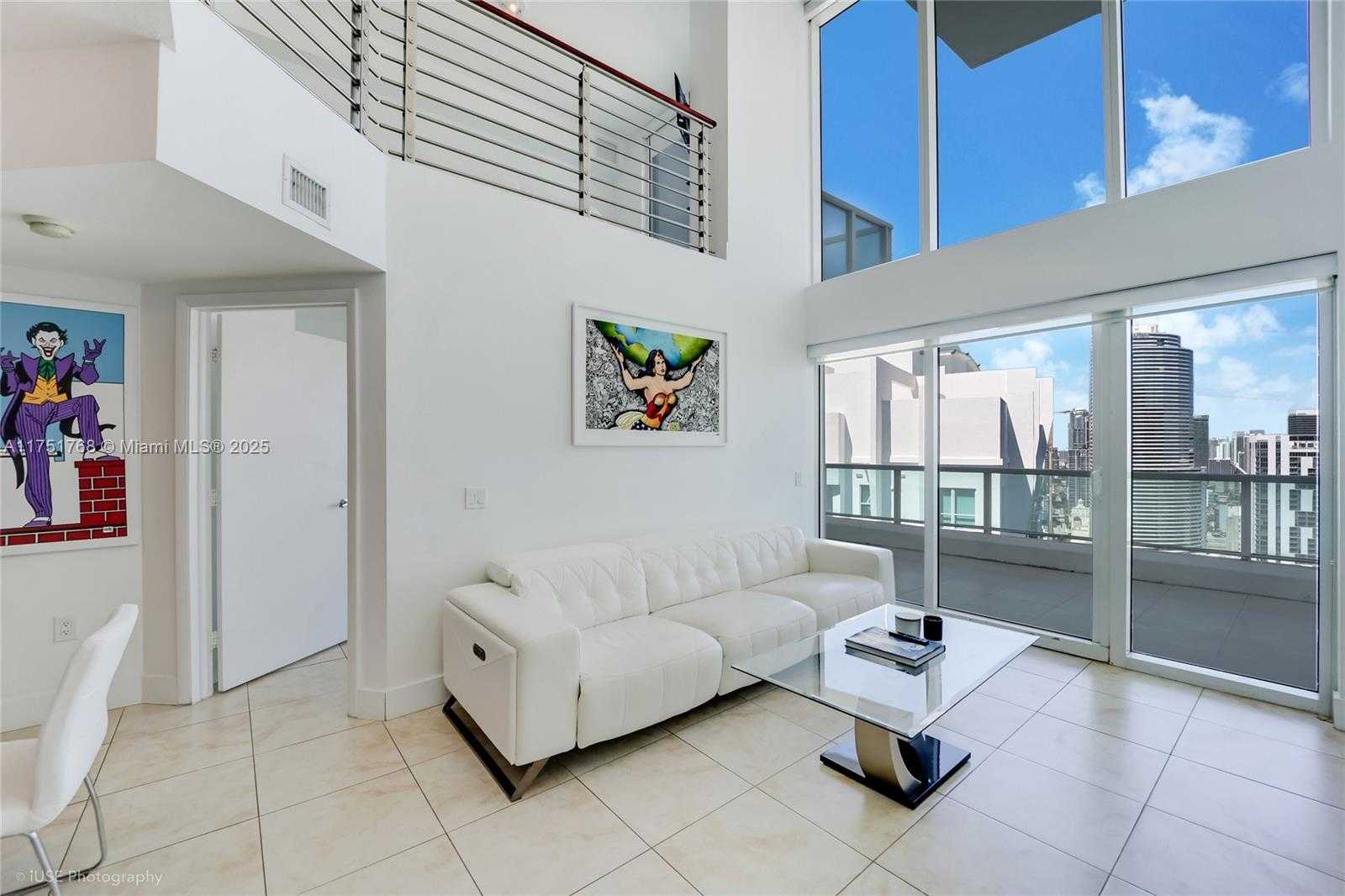 Small Image of 41 SOUTH EAST 5TH ST #2409, Miami Number 3