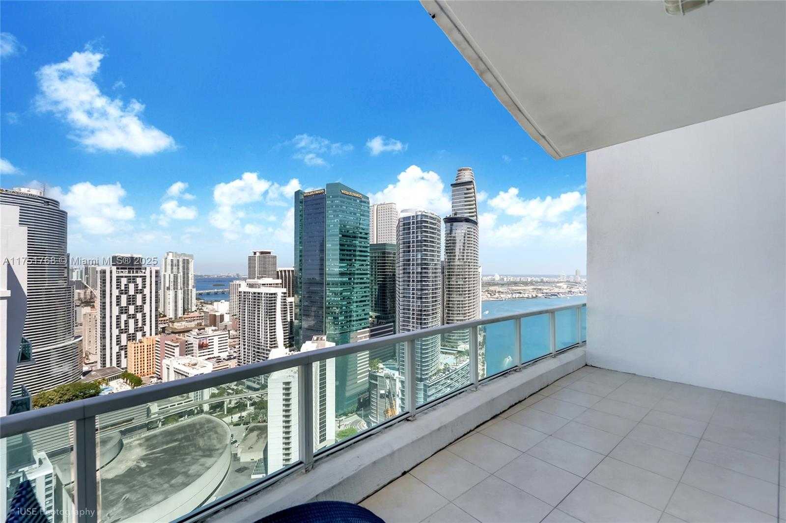 Small Image of 41 SOUTH EAST 5TH ST #2409, Miami Number 4