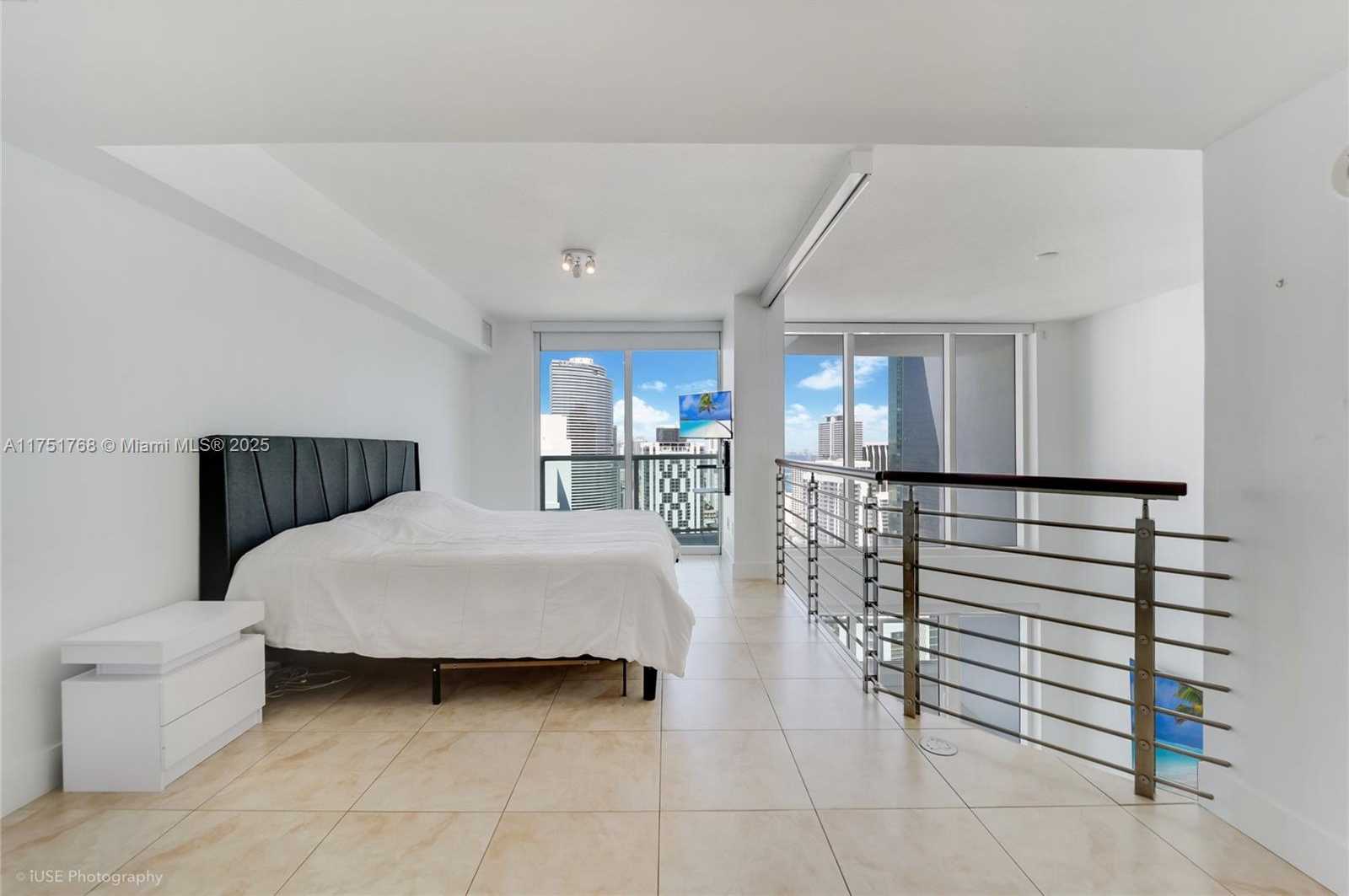 Small Image of 41 SOUTH EAST 5TH ST #2409, Miami Number 9