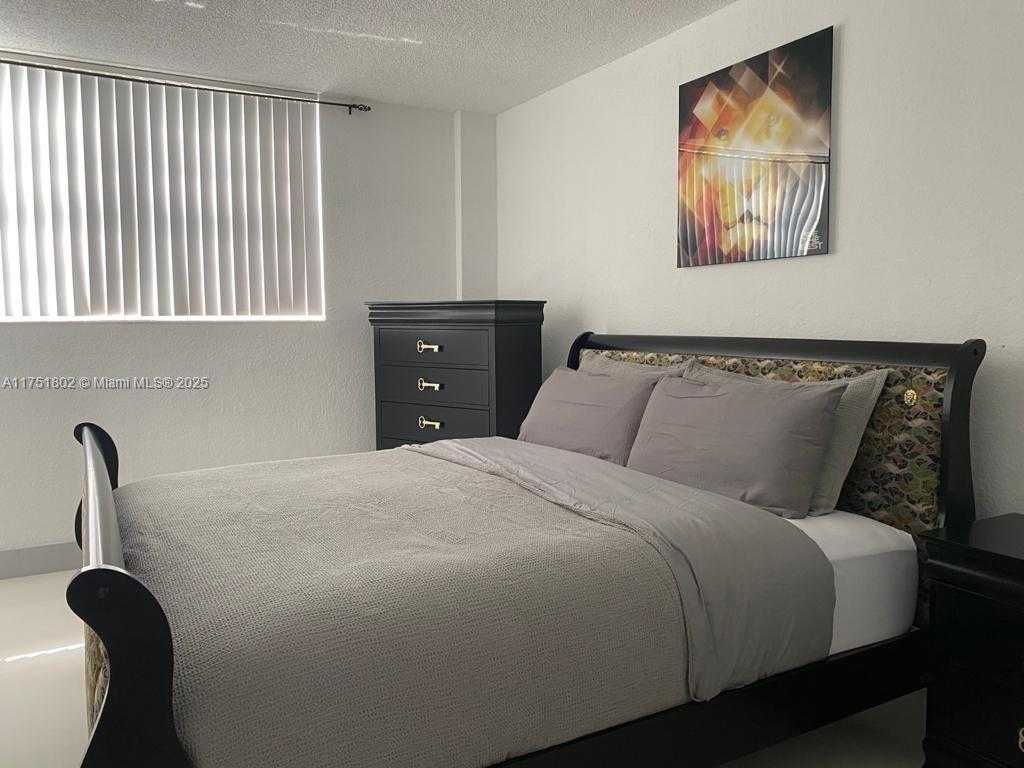 Small Image of 19370 COLLINS AVE #625, Sunny Isles Beach Number 6