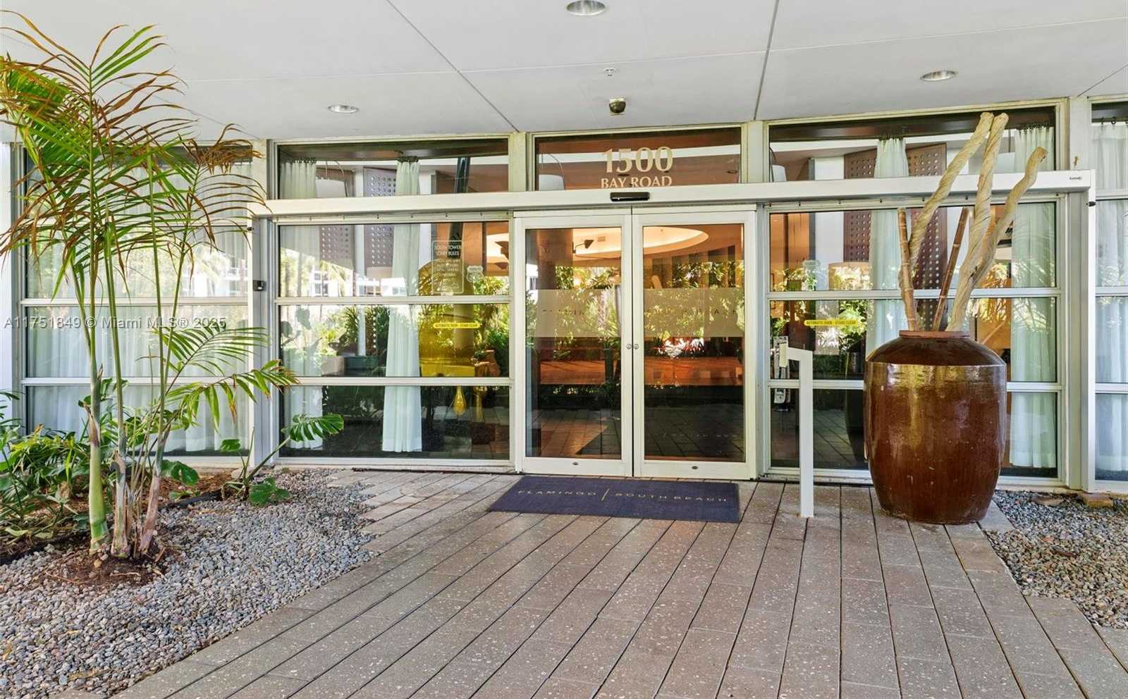 Small Image of 1500 Bay Rd, Miami Beach, FL 33139, USA Number 19