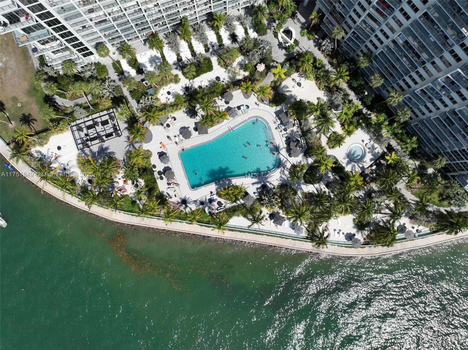 Small Image of 1500 Bay Rd, Miami Beach, FL 33139, USA Number 29