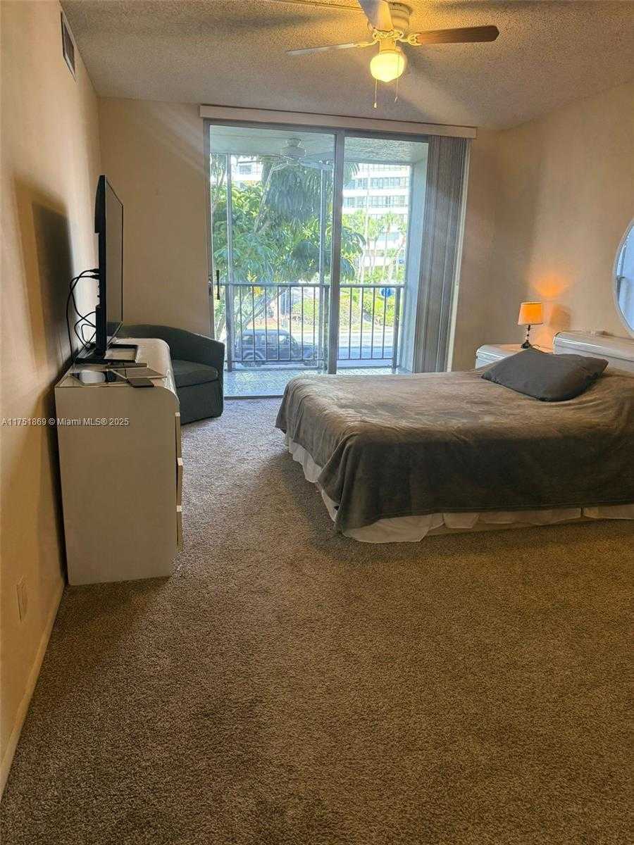 Small Image of 501 THREE ISLANDS BLVD #218, Hallandale Beach Number 30