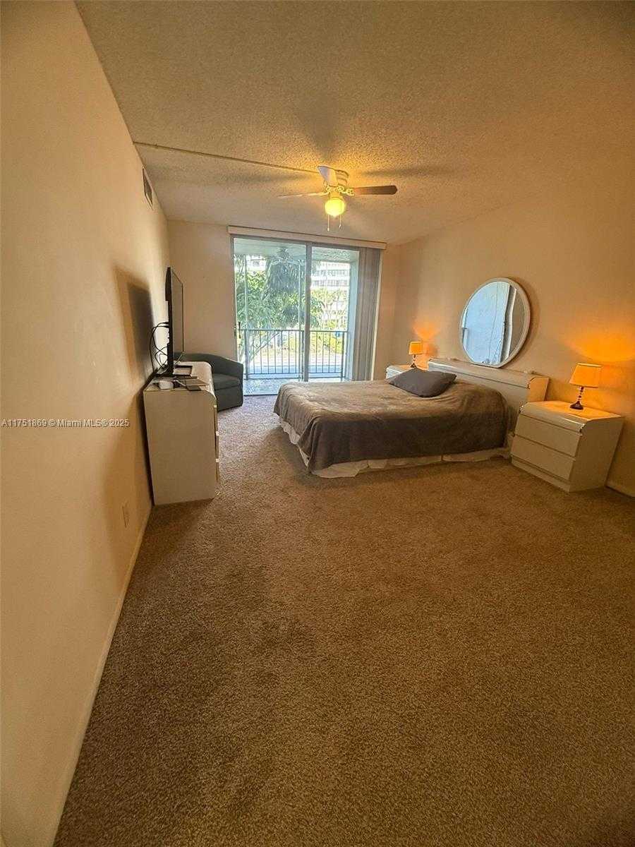 Small Image of 501 THREE ISLANDS BLVD #218, Hallandale Beach Number 32
