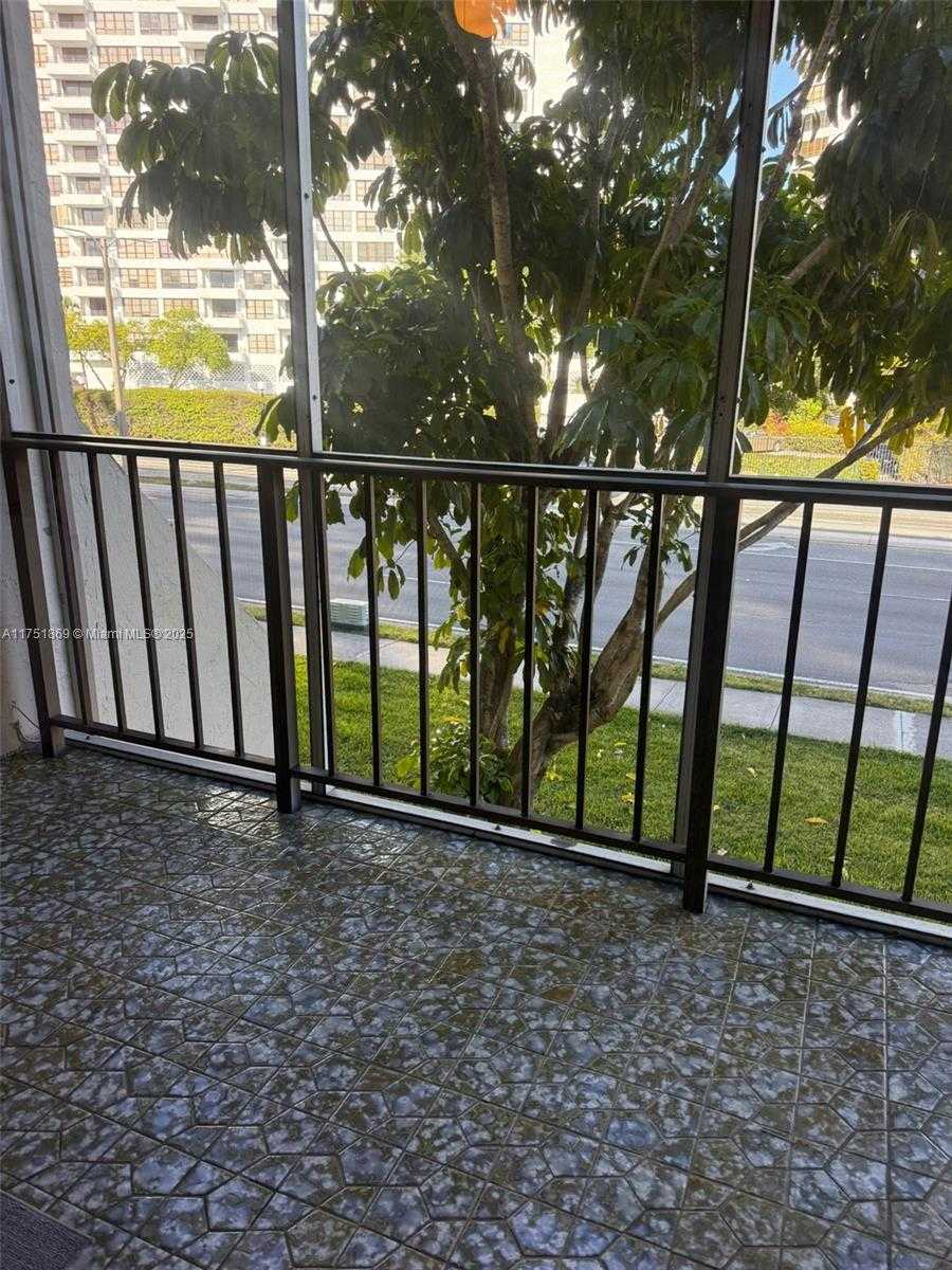 Small Image of 501 THREE ISLANDS BLVD #218, Hallandale Beach Number 35