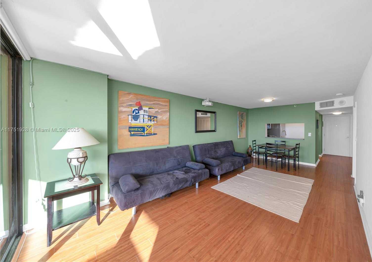 Small Image of 2555 COLLINS AVE #2404, Miami Beach Number 8