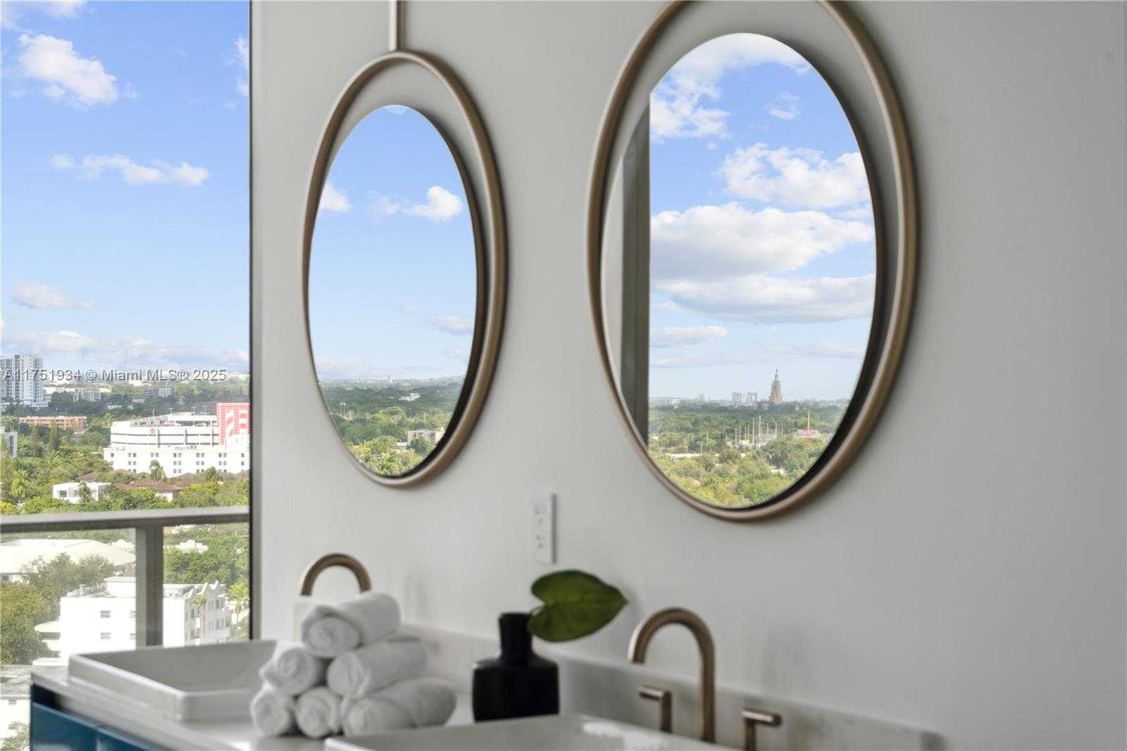 Small Image of 2678 TIGERTAIL AVE #1202B, Miami Number 13