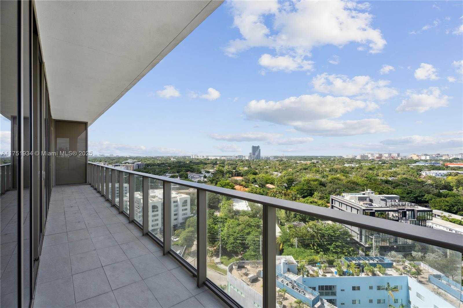 Small Image of 2678 TIGERTAIL AVE #1202B, Miami Number 19