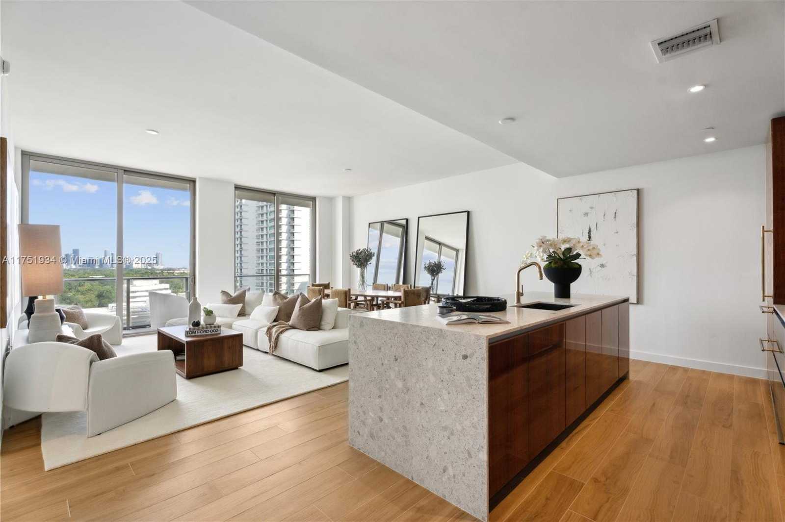 Small Image of 2678 TIGERTAIL AVE #1202B, Miami Number 3