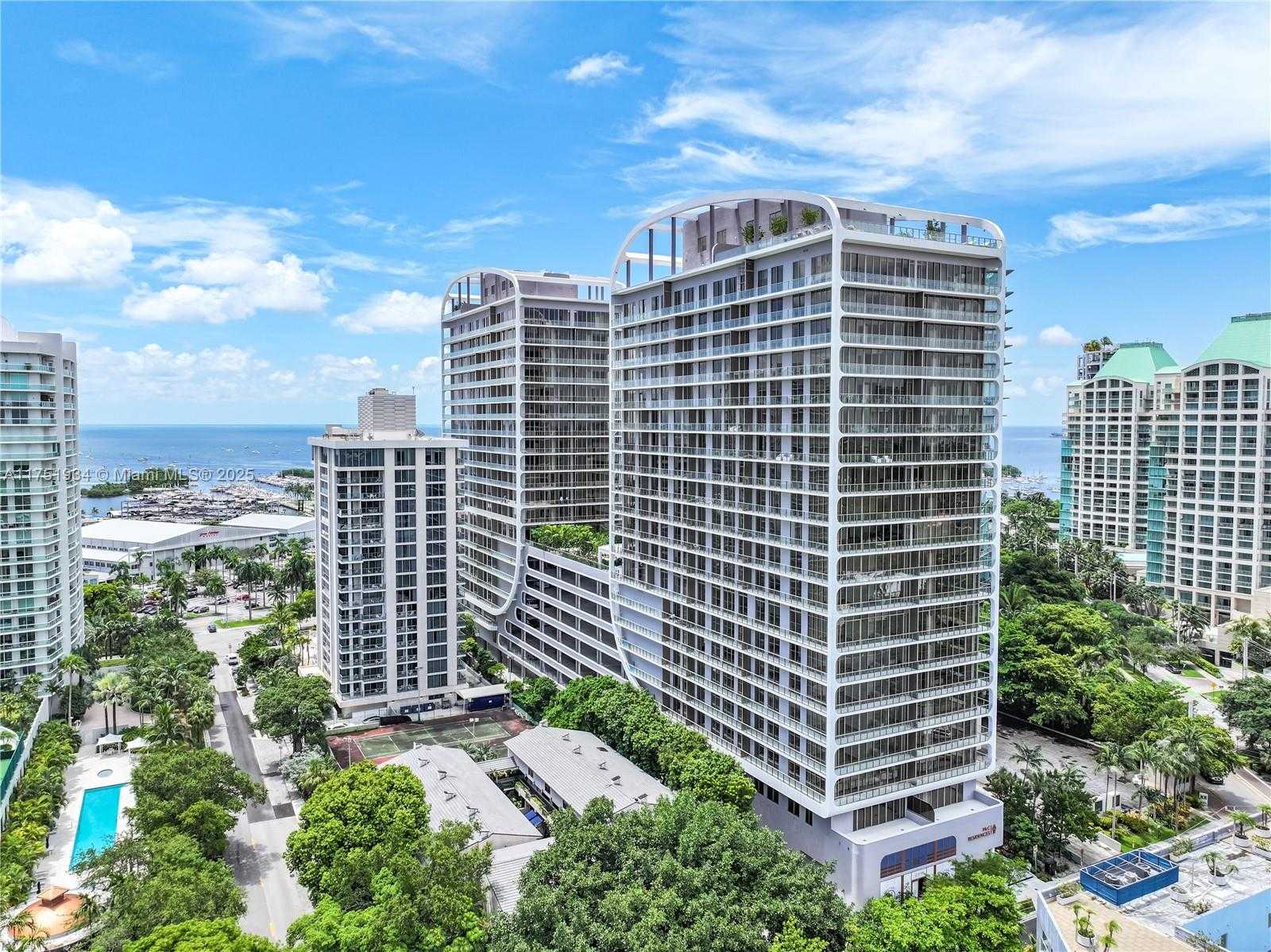 Small Image of 2678 TIGERTAIL AVE #1202B, Miami Number 34