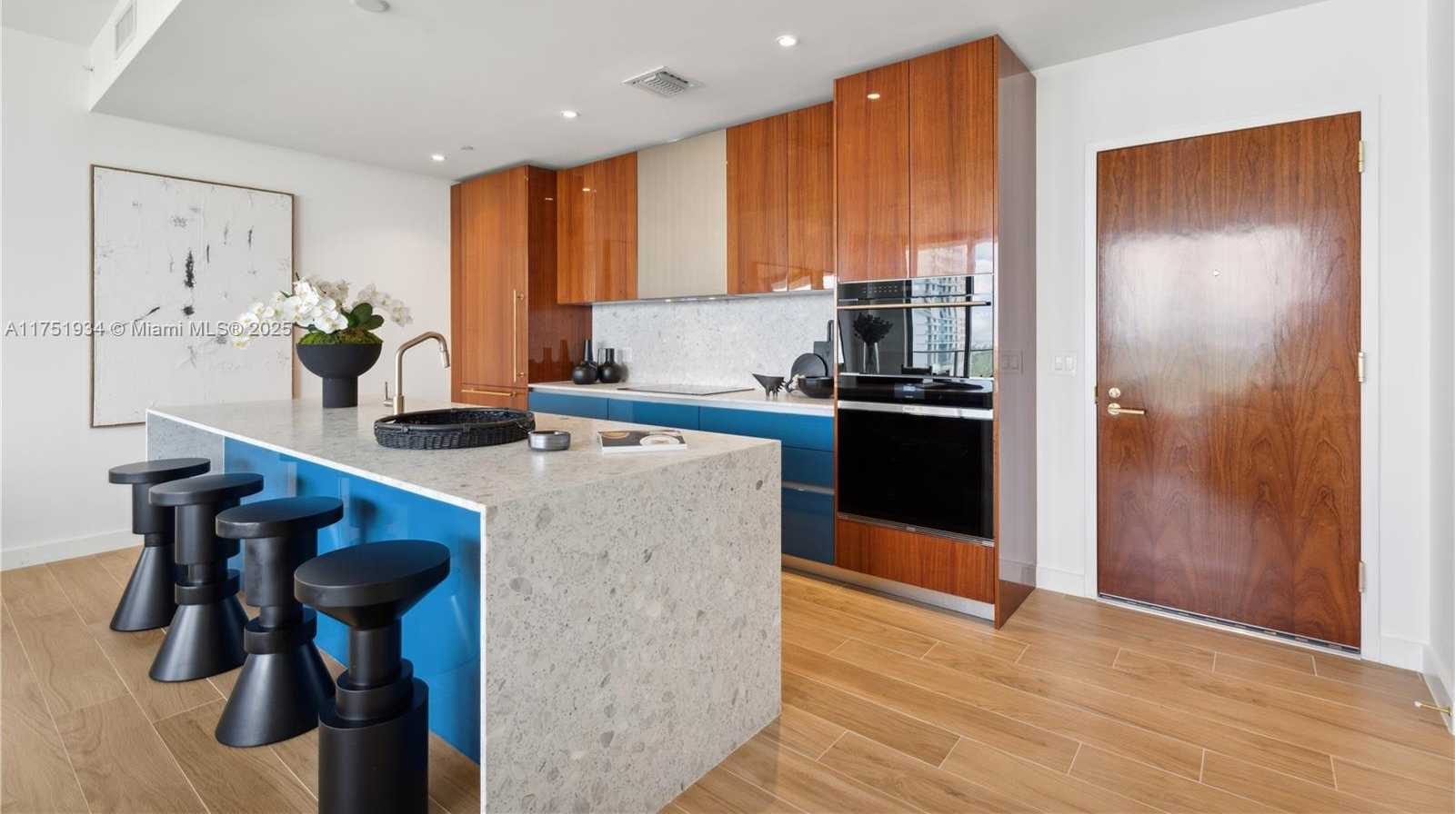 Small Image of 2678 TIGERTAIL AVE #1202B, Miami Number 5
