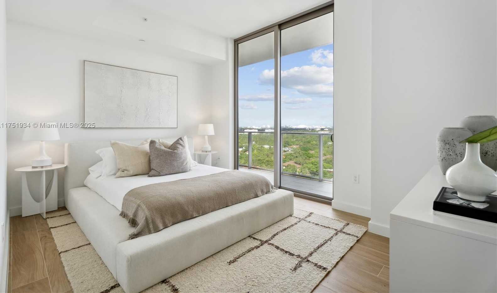 Small Image of 2678 TIGERTAIL AVE #1202B, Miami Number 8
