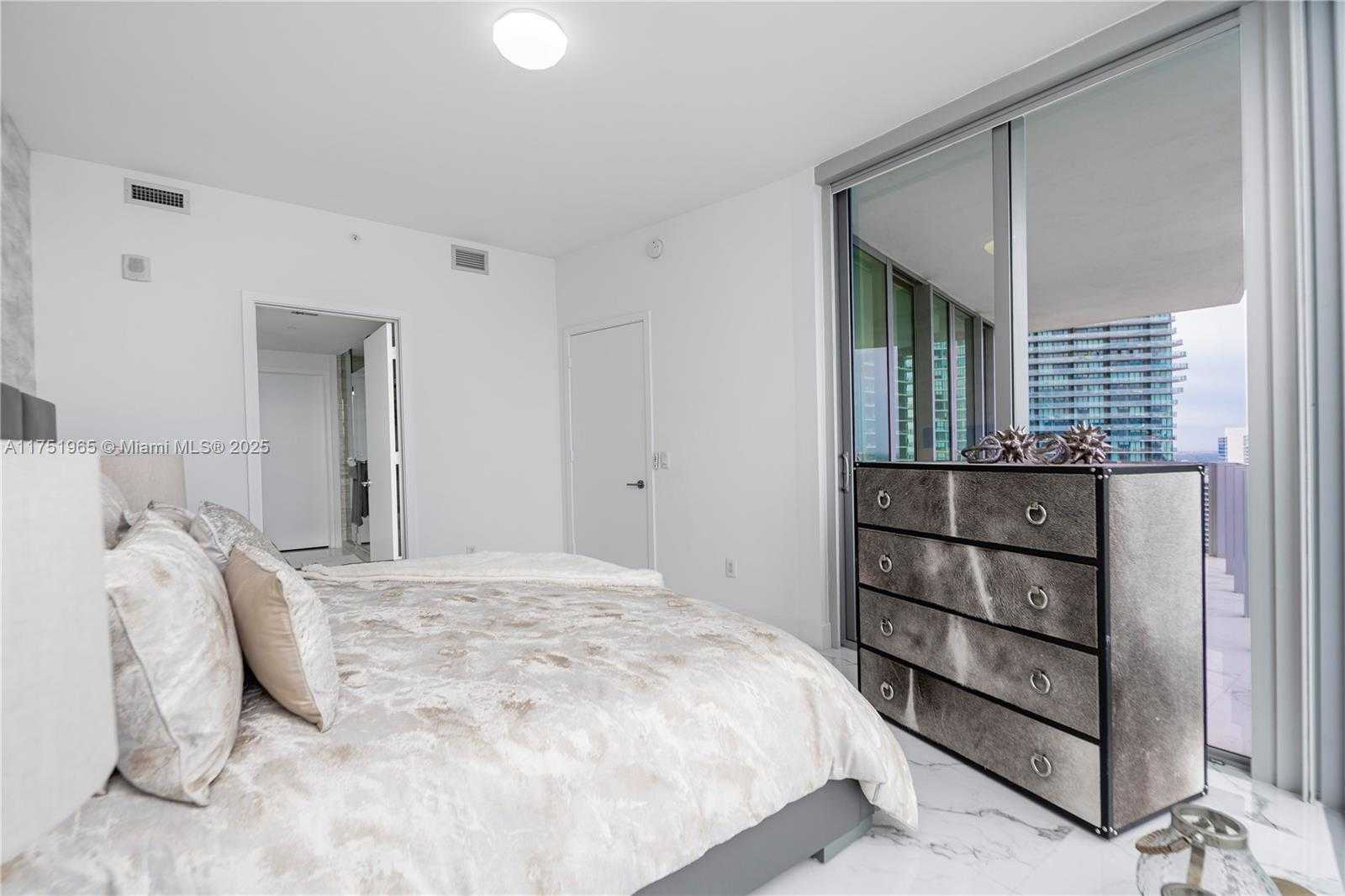 Small Image of 2900 NORTH EAST 7TH AVE #3202, Miami Number 21