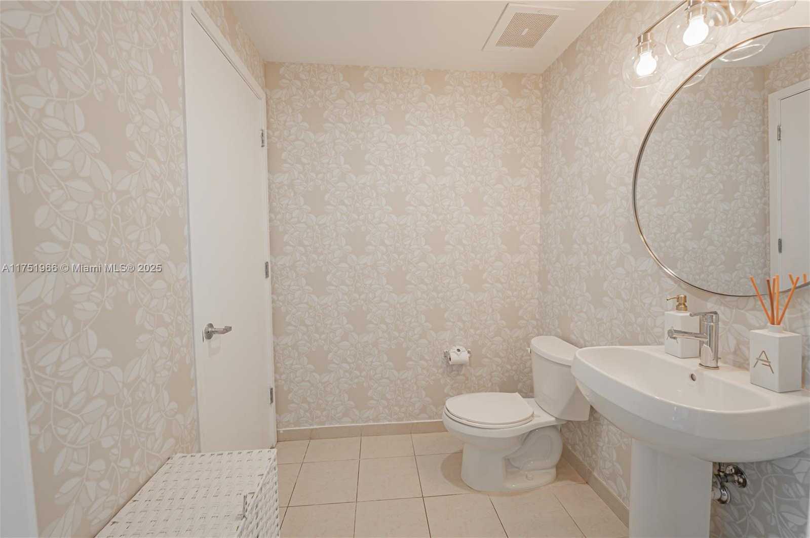 Small Image of 3301 NORTH EAST 1ST AVE #M0703, Miami Number 39