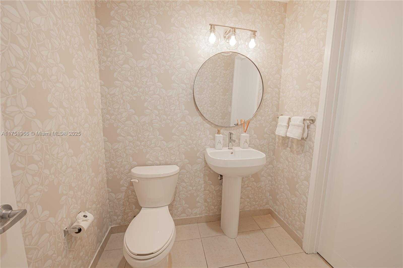 Small Image of 3301 NORTH EAST 1ST AVE #M0703, Miami Number 40