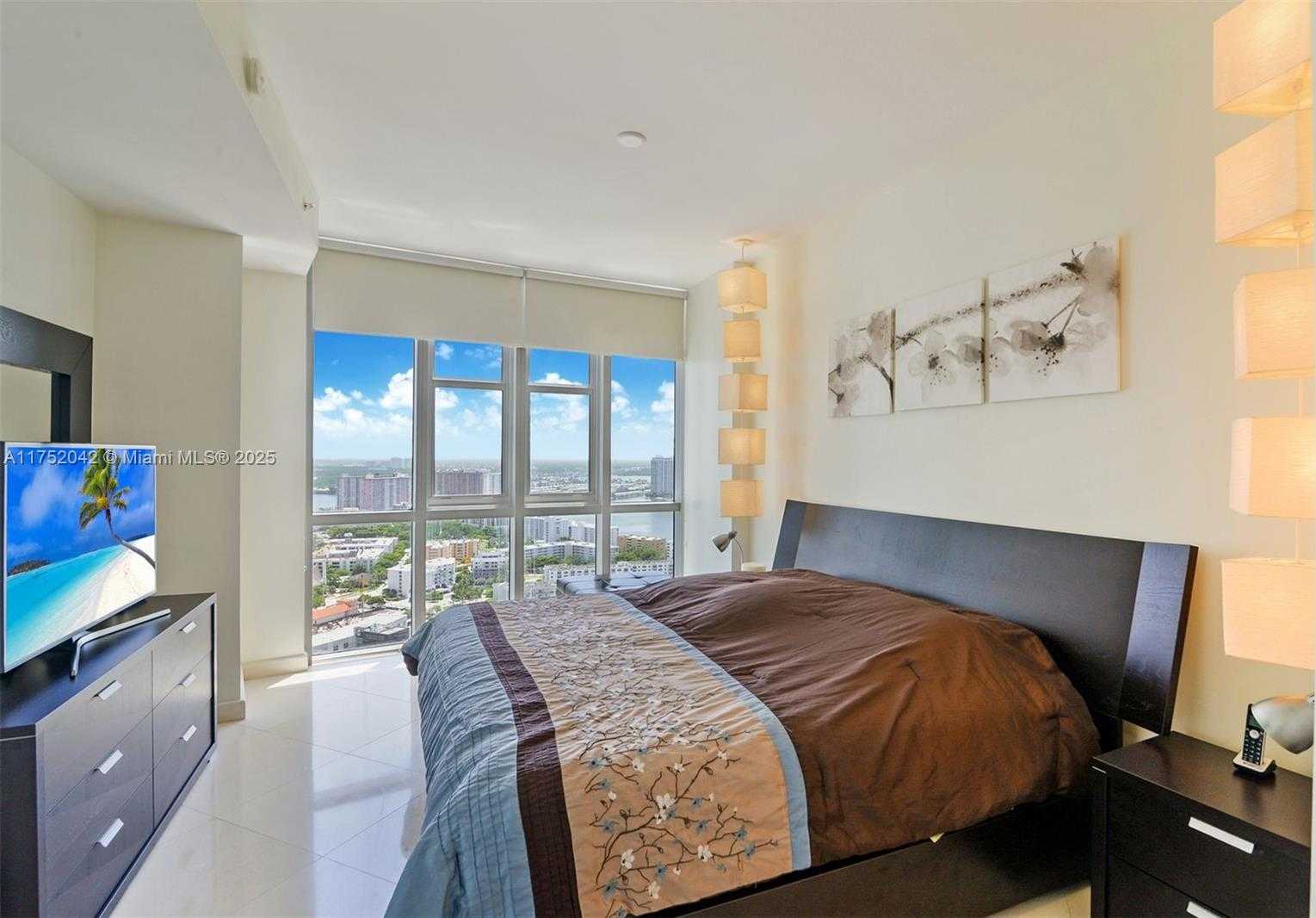 Small Image of 18201 COLLINS AVE #4209A, Sunny Isles Beach Number 8