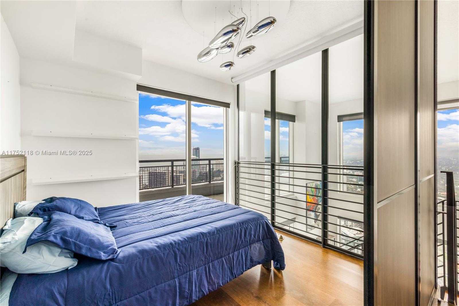 Small Image of 60 SOUTH WEST 13TH ST #4001, Miami Number 18