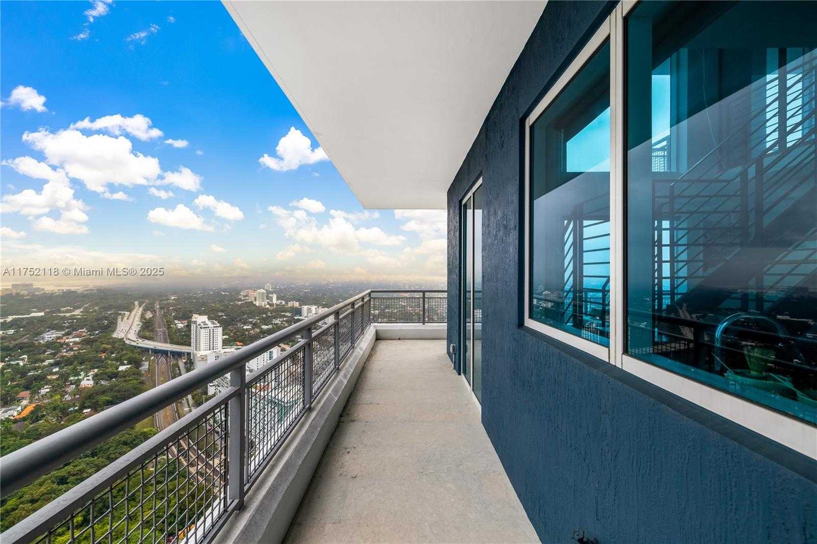 Small Image of 60 SOUTH WEST 13TH ST #4001, Miami Number 2
