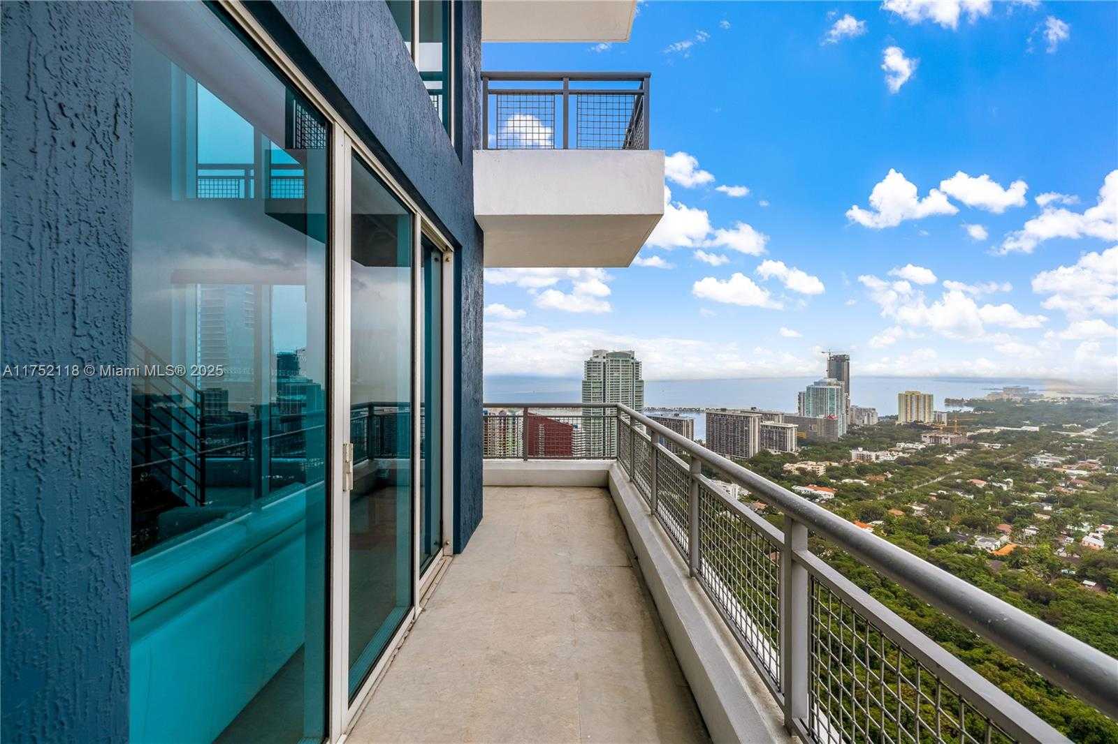 Small Image of 60 SOUTH WEST 13TH ST #4001, Miami Number 5