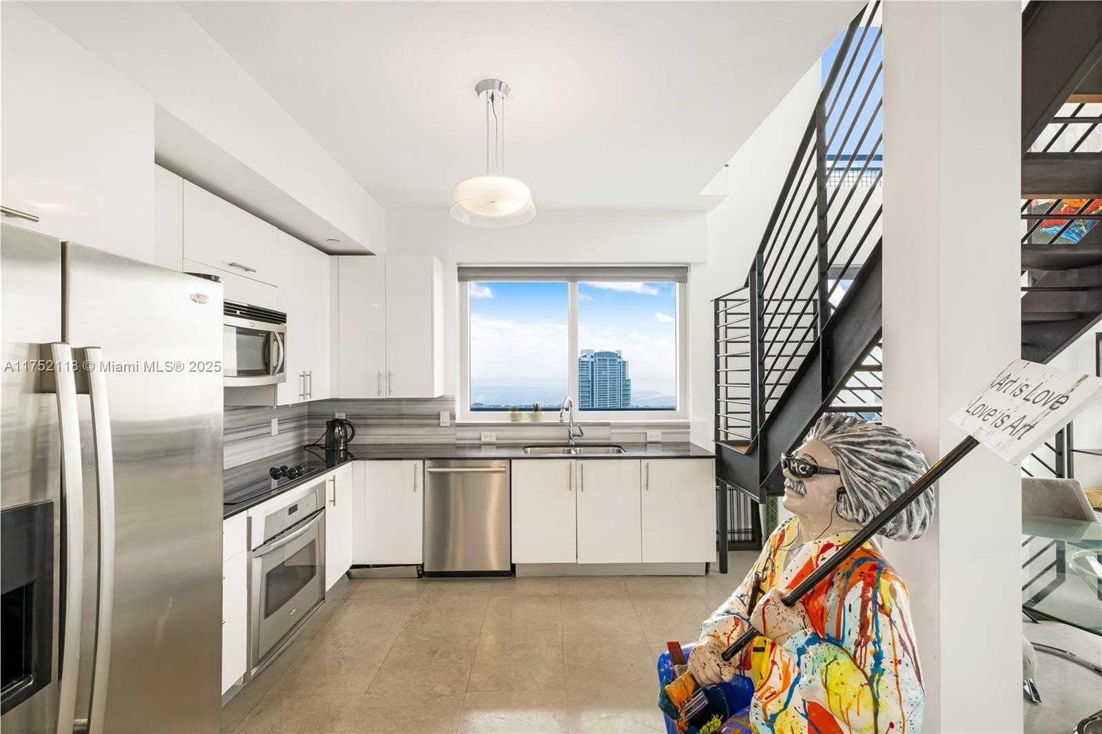 Small Image of 60 SOUTH WEST 13TH ST #4001, Miami Number 7