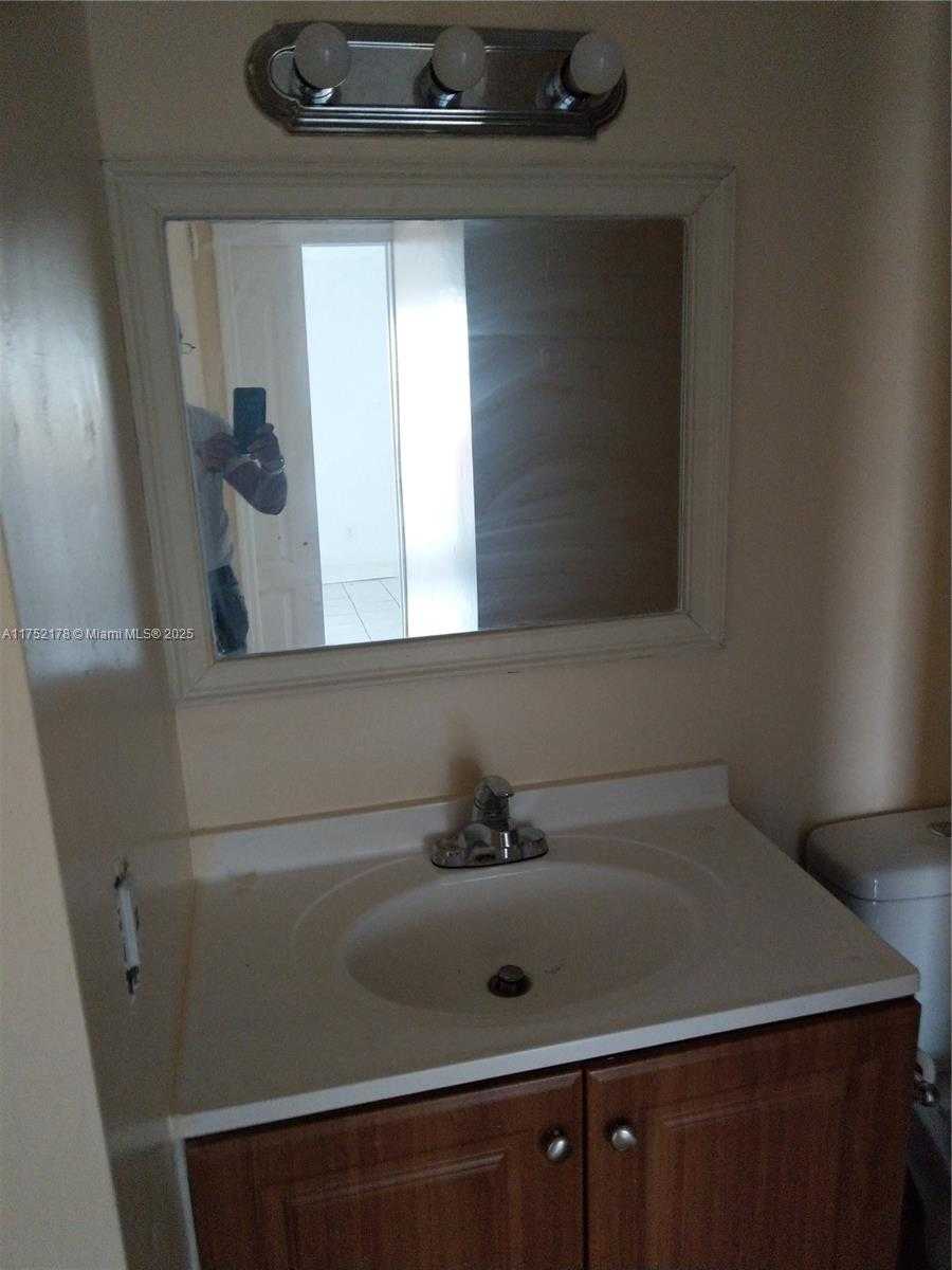 Small Image of 4713 NORTH WEST 7TH ST #308-1, Miami Number 16