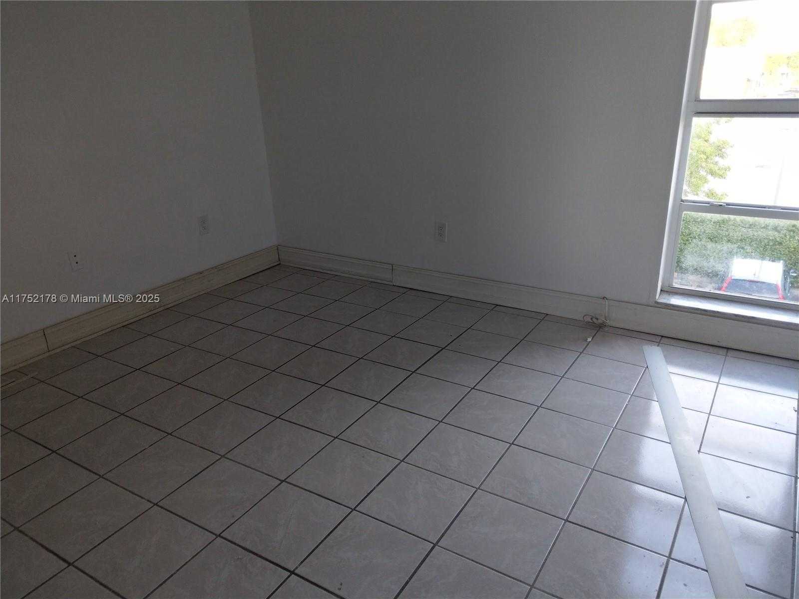 Small Image of 4713 NORTH WEST 7TH ST #308-1, Miami Number 3